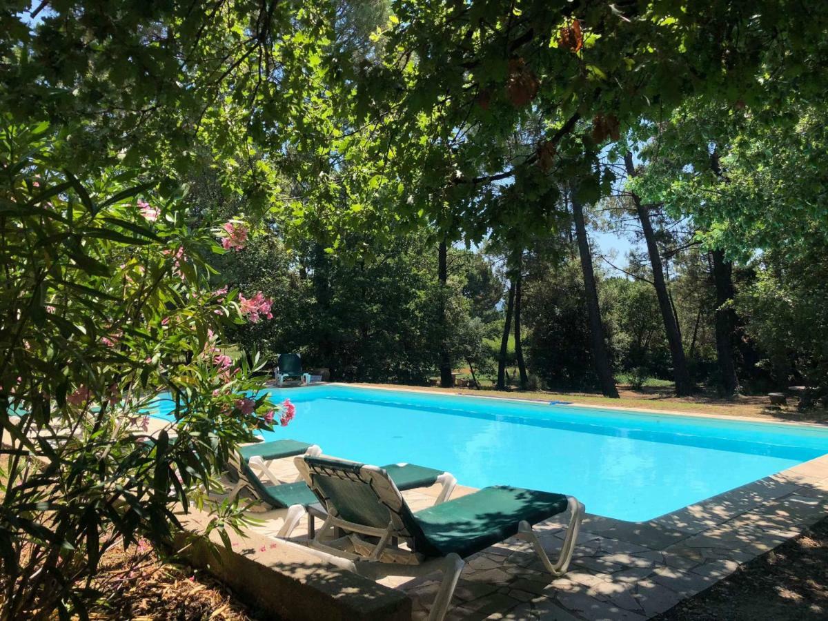 Le Clos Des Cigales Roussillon en Isere Екстериор снимка