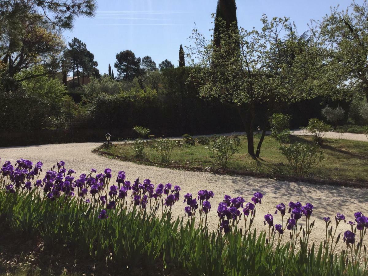 Le Clos Des Cigales Roussillon en Isere Екстериор снимка